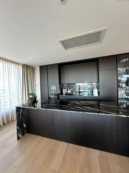 Apartament cu 4 camere decomandat în Floreasca