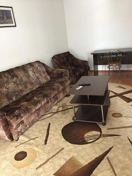Apartament cu 2 camere decomandat în Aradului