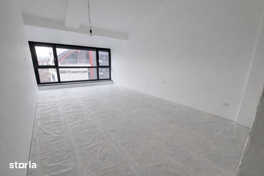 Apartament cu 4 camere în Central
