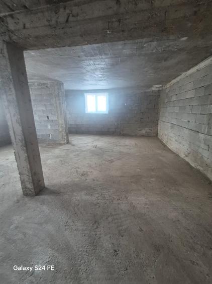 Casă individuală cu 6 camere cu Teren 800 Mp în Agârcia