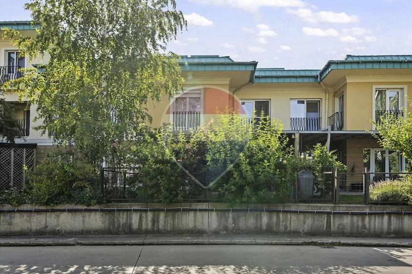 Casă cu 4 camere cu Teren 190 Mp în Ștefăneștii de Jos