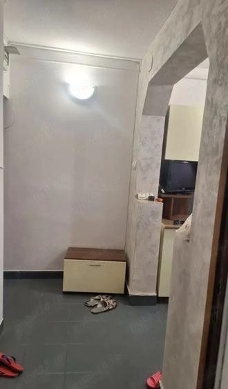 Apartament cu 2 camere semidecomandat în Ultracentral
