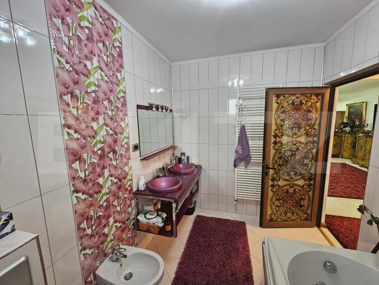 Casă individuală cu 4 camere cu Canalizare în Cetate