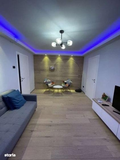 Apartament cu 2 camere semidecomandat, mobilat în Gara de Nord