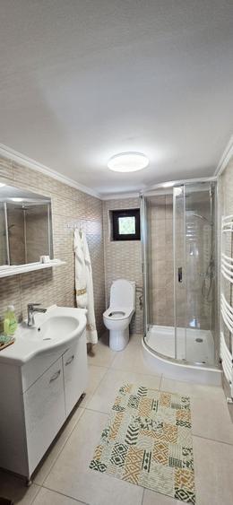 Casă cu 4 camere în Stâlpu