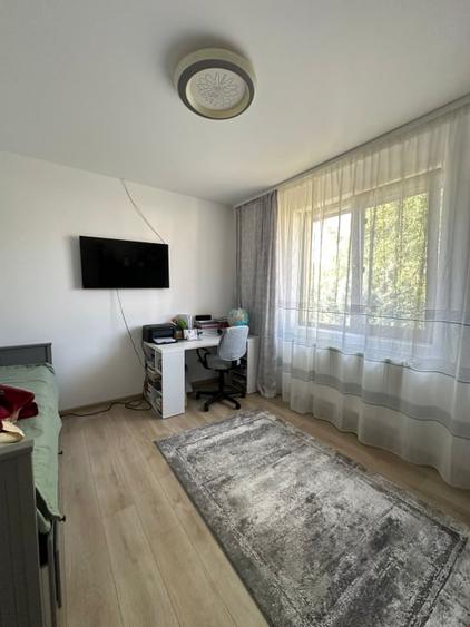 Casă individuală cu 4 camere cu Canalizare în Bragadiru
