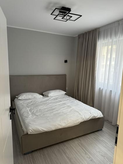 Apartament cu 2 camere decomandat în Exterior Vest