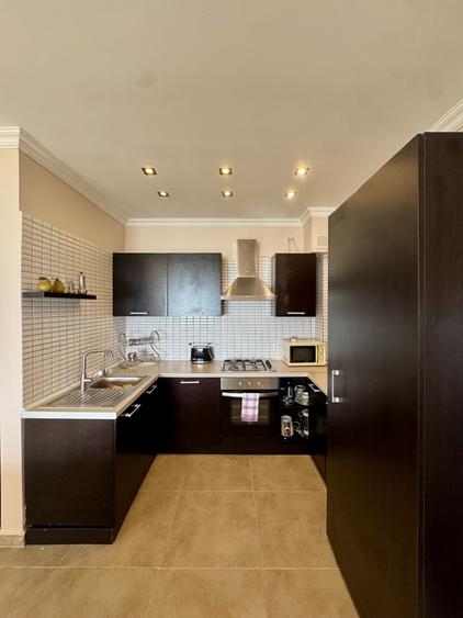 Apartament cu 2 camere decomandat, mobilat în Central
