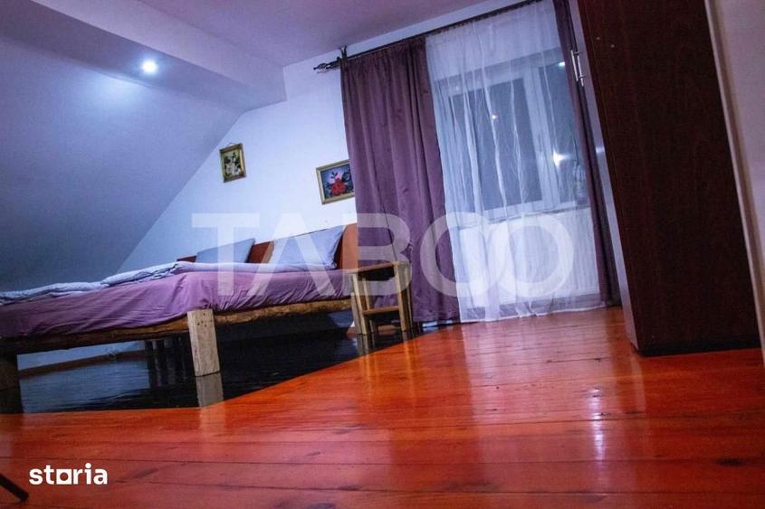Casă cu 4 camere cu Teren 160 Mp în Mândra