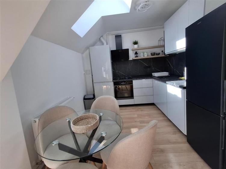 Apartament cu 3 camere nedecomandat în Arhitecților - Calea Cisnădiei