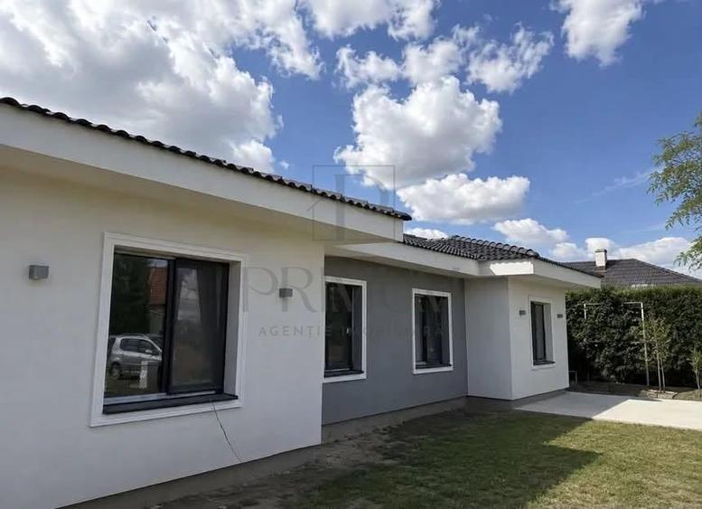 Duplex cu 3 camere cu Teren 332 Mp în Albina