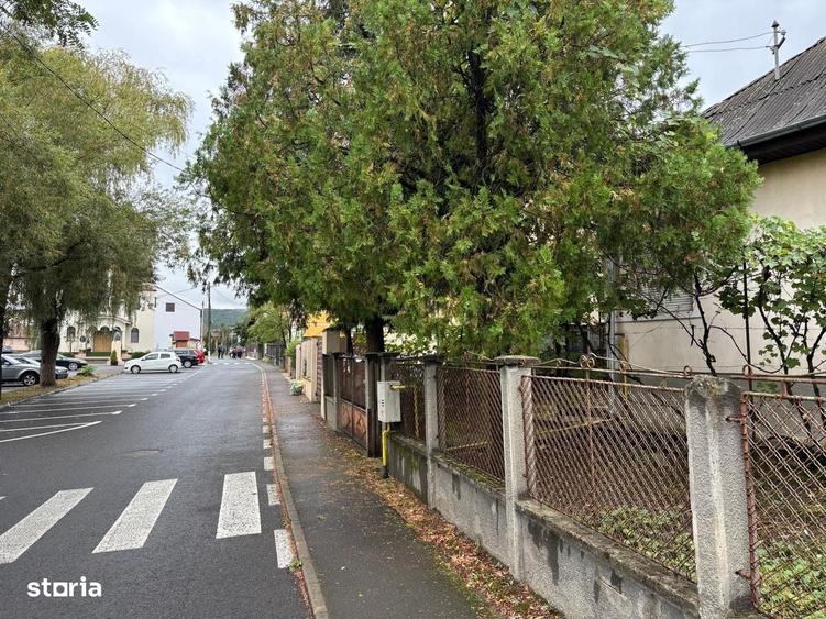 Casă cu 3 camere cu Teren 900 Mp în Sângeorgiu de Mureș