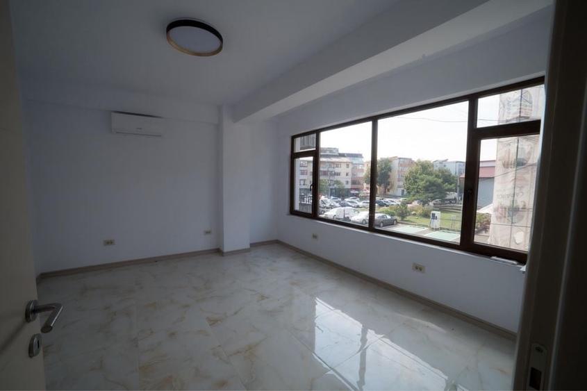 Spațiu comercial, de 315 mp, în Central