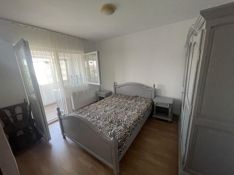 Apartament cu 2 camere decomandat în Moldova Veche