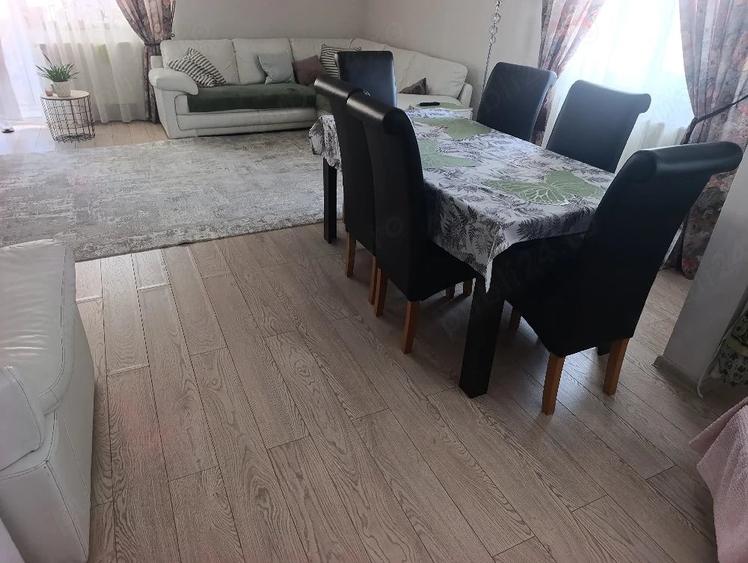 Apartament cu 4 camere decomandat în Dărmănești