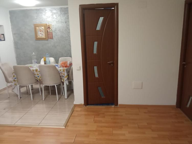 Apartament cu 3 camere decomandat în Popești-Leordeni