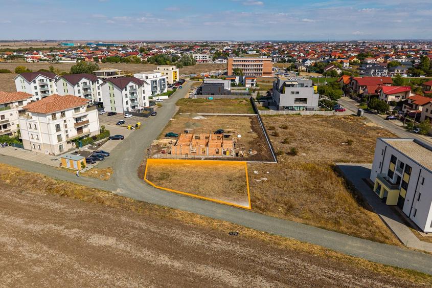 Teren Construcții intravilan de 600 mp, în Dumbrăvița