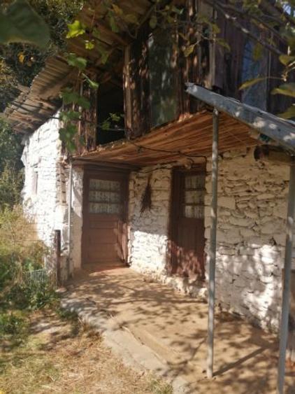 Casă cu 3 camere cu Canalizare în Baia de Aramă