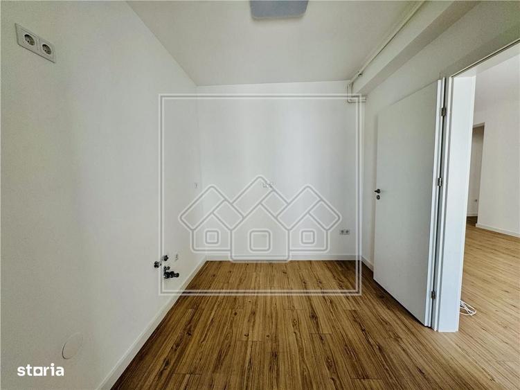 Apartament cu 2 camere decomandat în Cristian