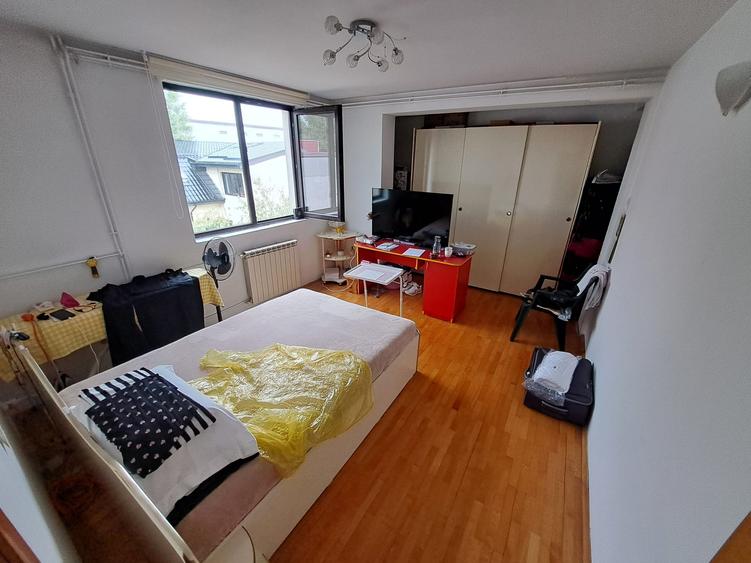 Duplex cu 5 camere cu Teren 200 Mp în Brâncoveanu