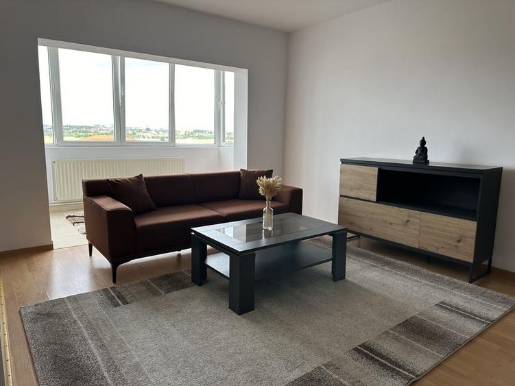 Apartament cu 2 camere decomandat în Ștrand
