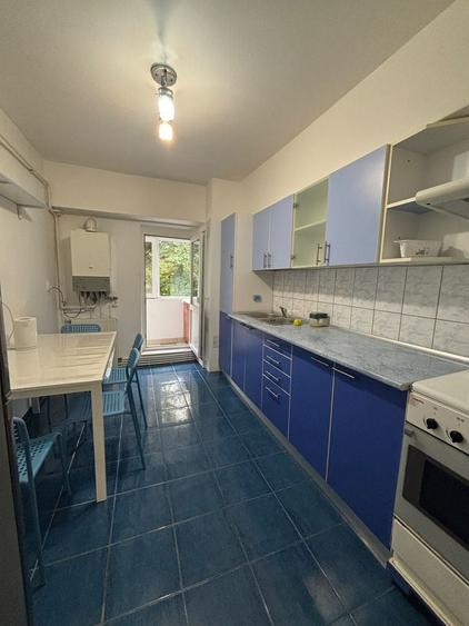 Apartament cu 3 camere decomandat în Oancea