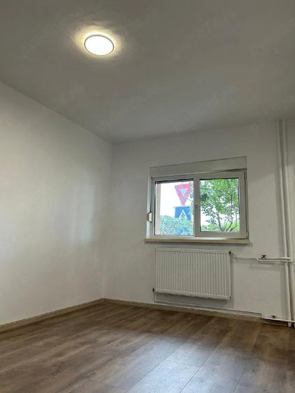Garsonieră semidecomandată în Buziașului