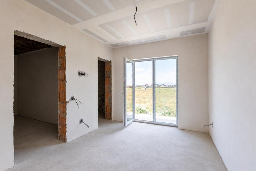 Duplex cu 4 camere cu Canalizare în Sânpetru