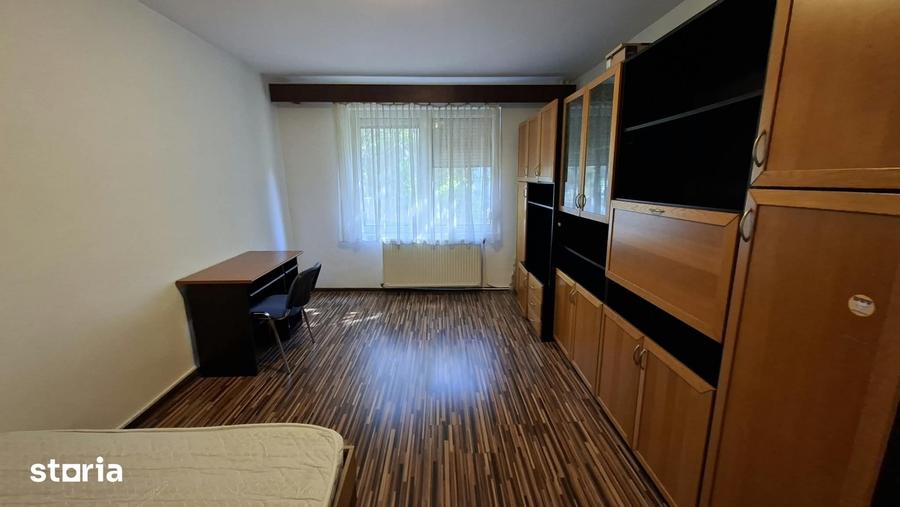 Apartament cu 3 camere în 7 Noiembrie