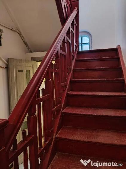 Apartament cu 3 camere decomandat în Predeal