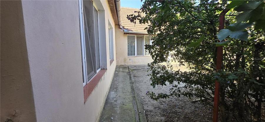 Casă cu Teren 464 Mp în Central