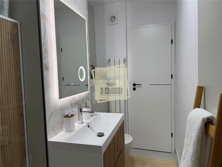 Apartament cu 3 camere decomandat, mobilat în Mihai Viteazul