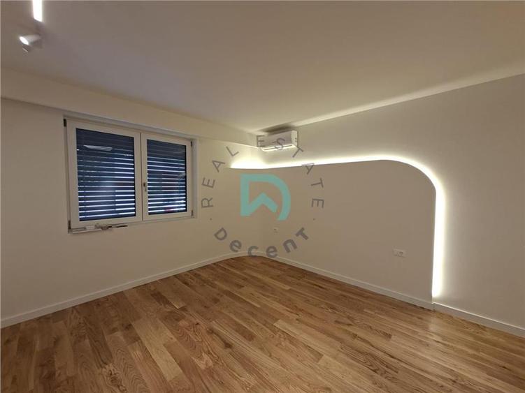Casă cu 4 camere cu Teren 400 Mp în Bartolomeu