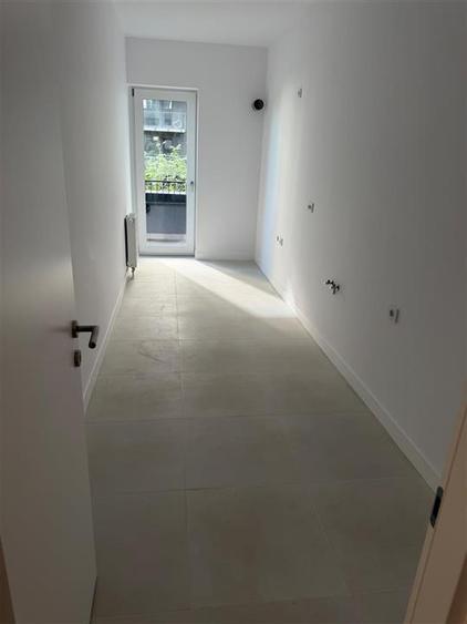 Apartament cu 2 camere decomandat în Baza 3