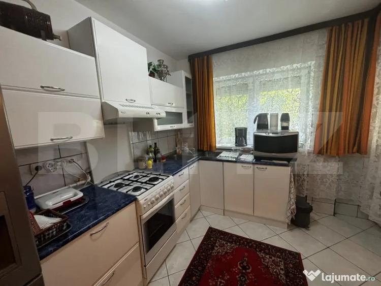 Apartament cu 2 camere semidecomandat, mobilat în Micro 16