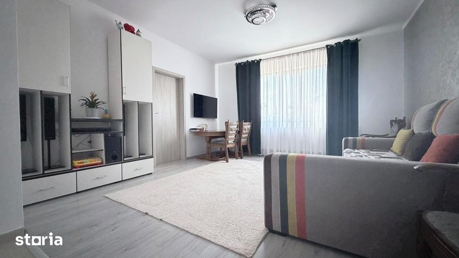 Casă cu 3 camere cu Teren 430 Mp în Domnești