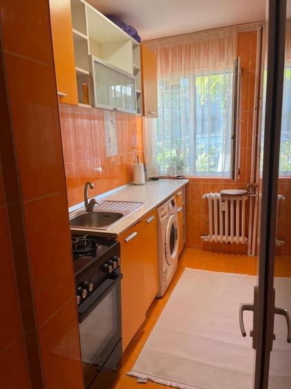 Apartament cu 2 camere semidecomandat, mobilat în Km 4-5