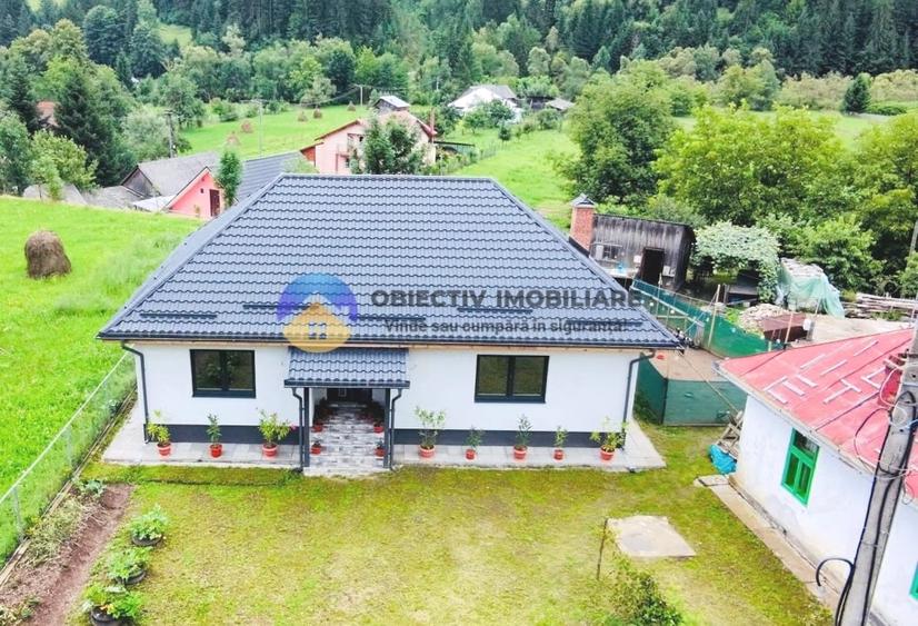 Casă cu 3 camere cu Canalizare în Grințieș