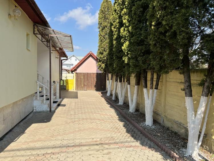 Casă individuală cu 3 camere cu Canalizare în Calea Poplăcii