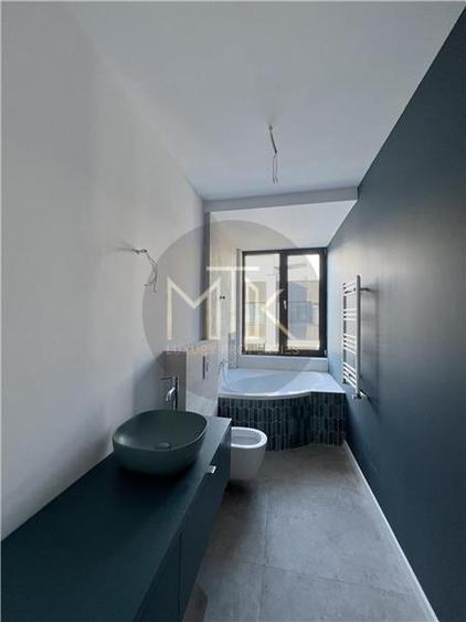 Duplex cu 5 camere cu Canalizare în Pipera