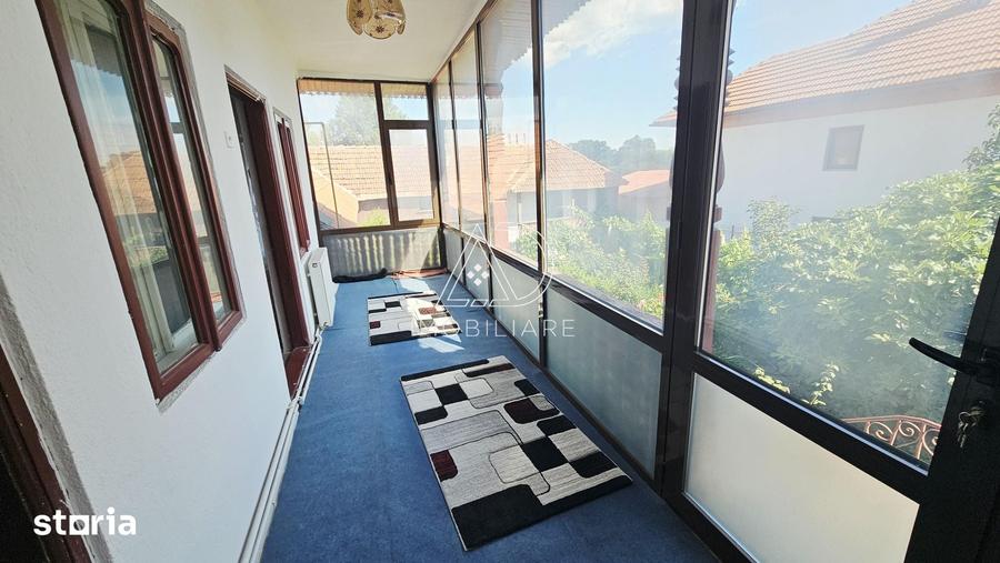 Casă cu 6 camere cu Teren 3250 Mp în Central