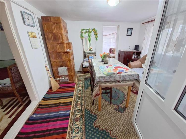 Casă cu 3 camere cu Teren 549 Mp în 9 Mai