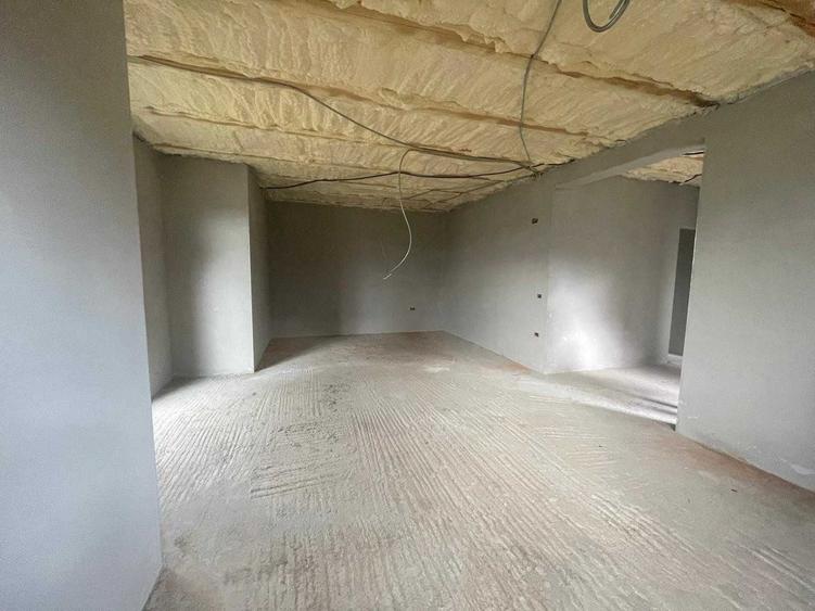 Casă cu 4 camere în Cihei