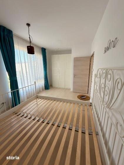 Casă cu 5 camere cu Teren 300 Mp în Central