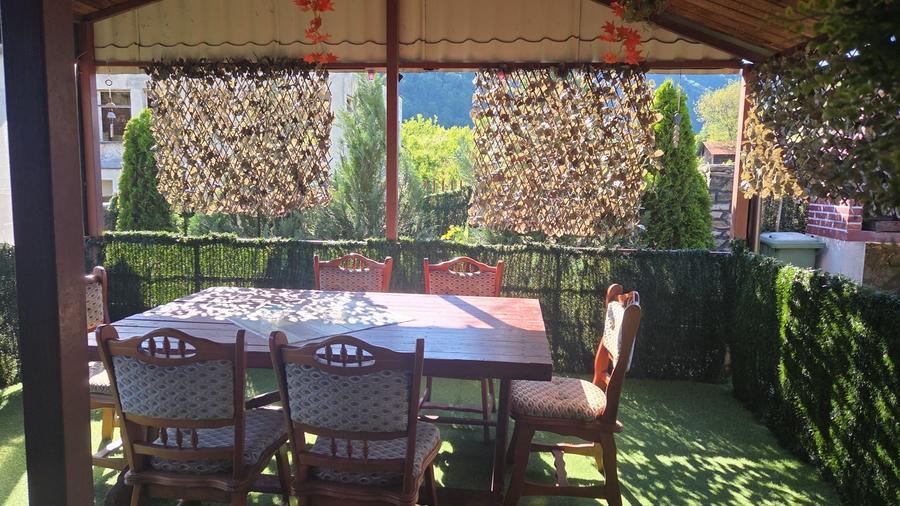 Casă cu 4 camere în Central