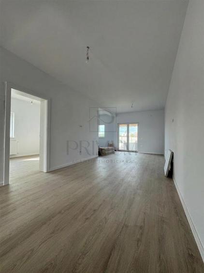 Duplex cu 3 camere cu Teren 300 Mp în Moșnița Nouă
