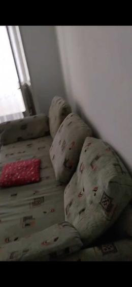 Apartament cu 2 camere semidecomandat în Podu Roș