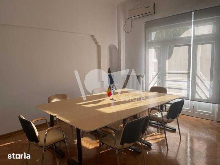 Casă cu 7 camere cu Canalizare în Eminescu