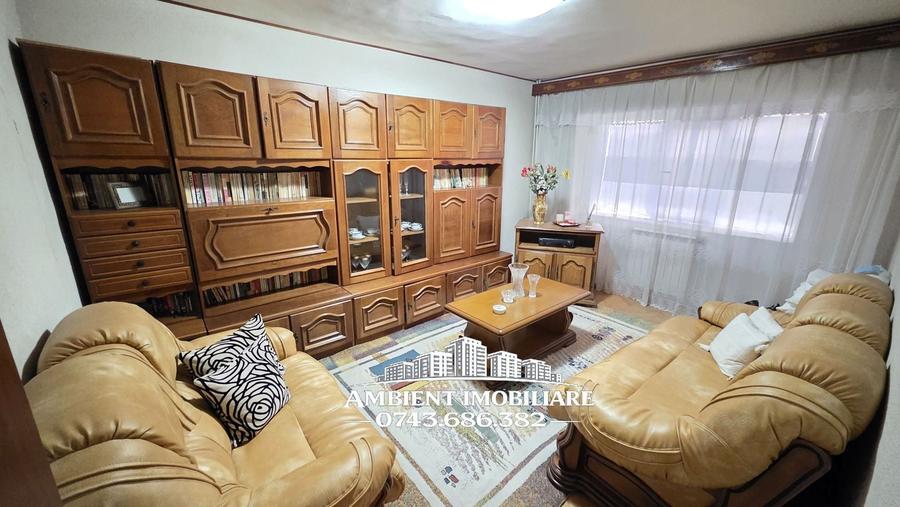 Apartament cu 3 camere, etaj 7, mobilat si utilat, VASLUI - zona GARA; - 1