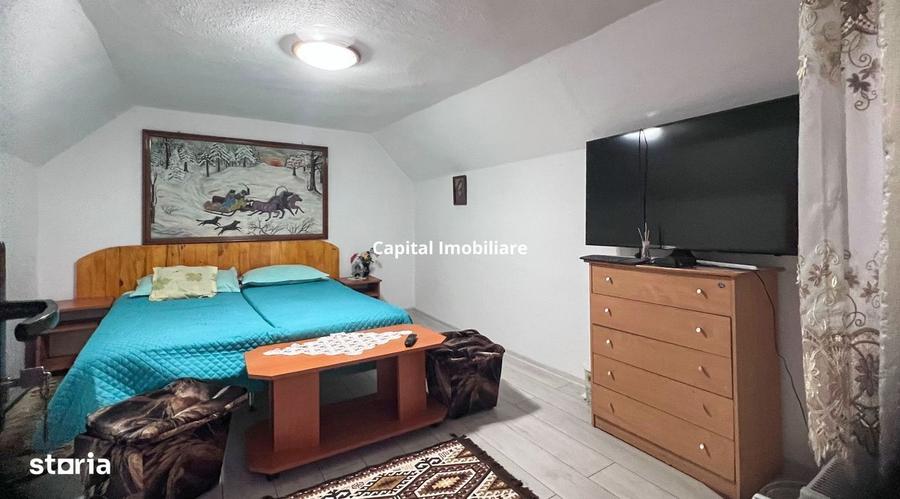 Casă cu 4 camere cu Teren 1500 Mp în Văliug